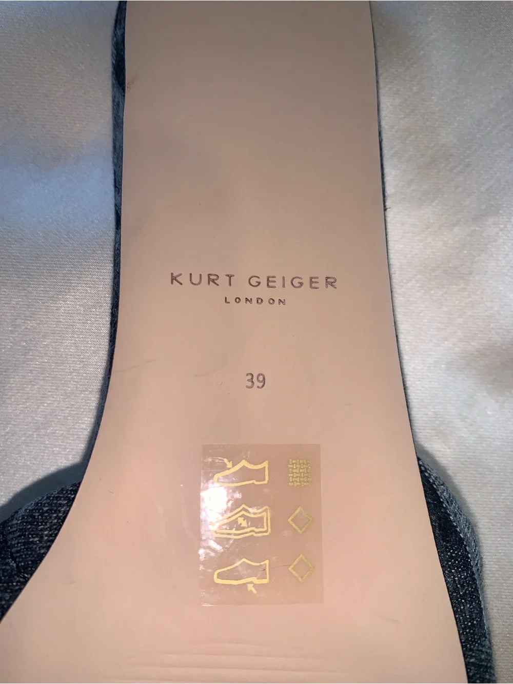 Kurt Geiger KENSING Quilted BLUE DENIM Open-Toe Slide Mules. 
size 9 - Picture 4 of 8